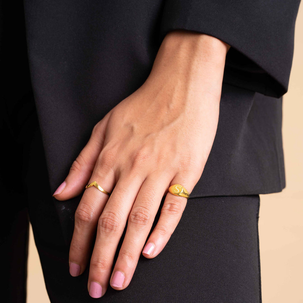 Styled look of this signet ring made from 14kt gold